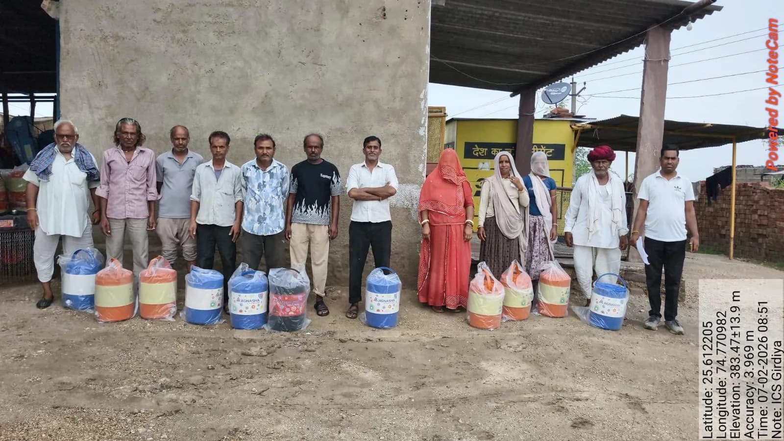 Farmers receiving organic farming inputs